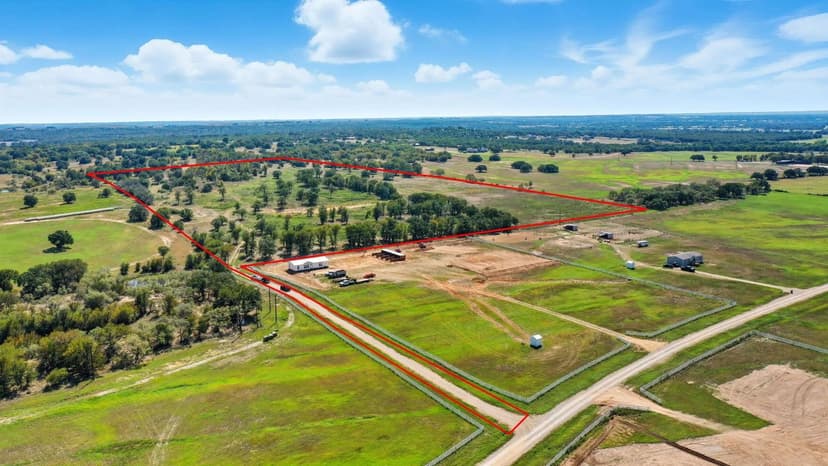 113 Homestead Court, Lipan, Texas 76462