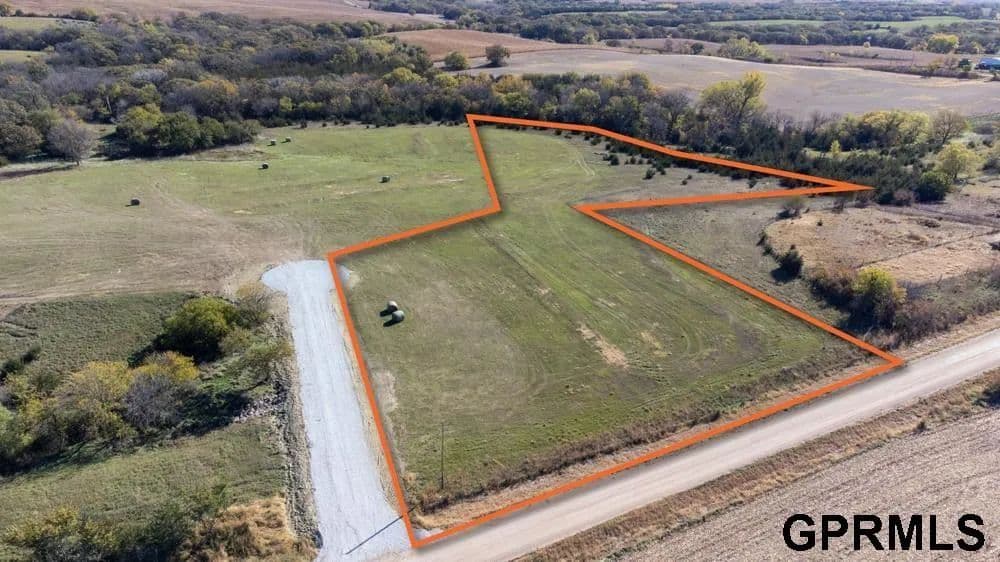 5.1 Acres of Land for Sale in Dwight, NE - Dwight, Nebraska, 68635