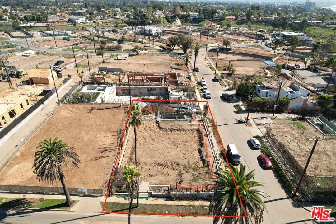 Property from 500 Swarthmore Ave - KW - Pacific Palisades, California, 90272