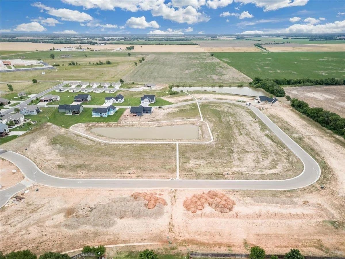Property from 406 S Stoney Creek St - KW - Clearwater, Kansas, 67026