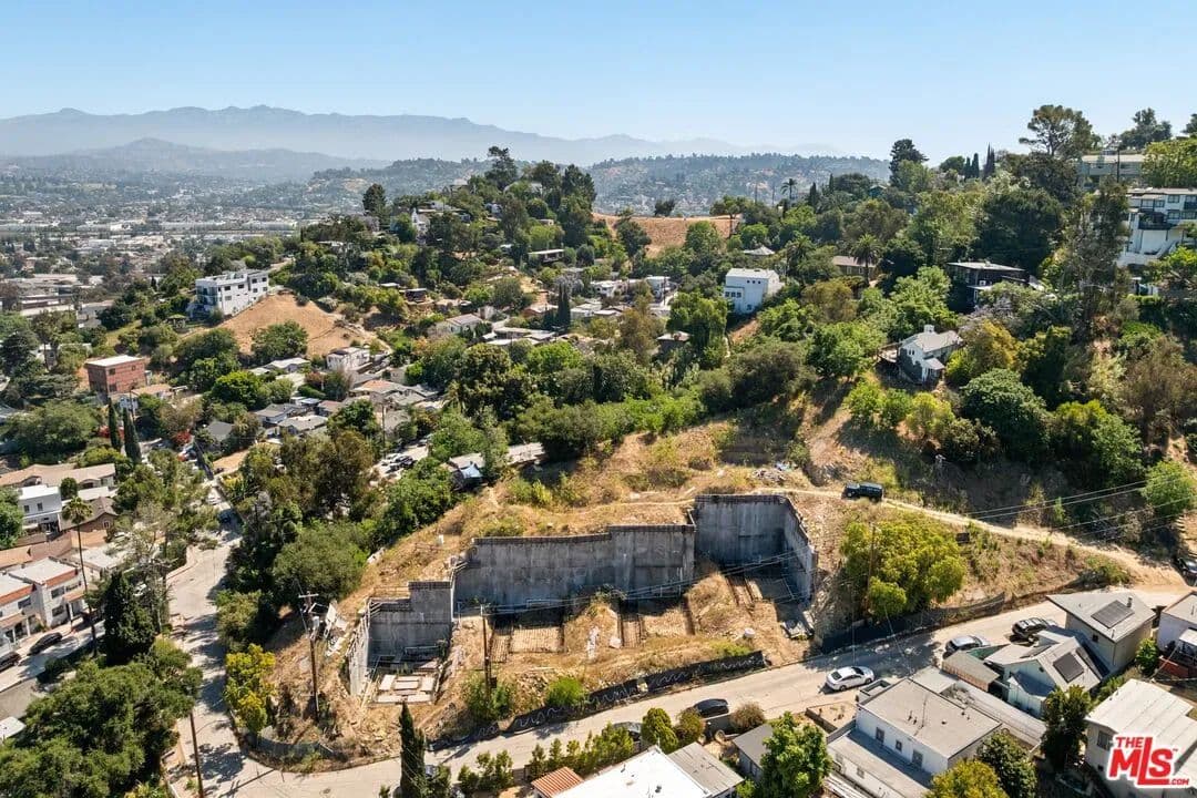 Property from 2350 N Lake Shore Ave - KW - Los Angeles, California, 90039