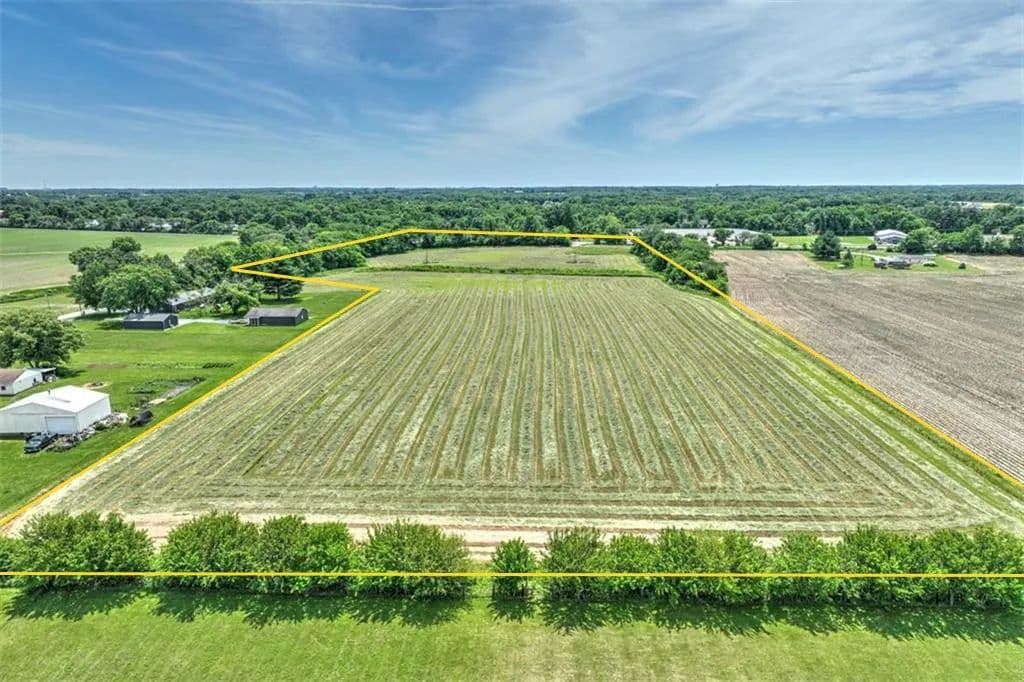 Property from Esther Avenue - KW - Decatur, Illinois, 62521