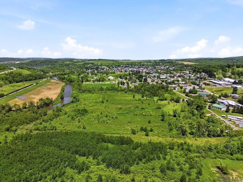 14.02 Acres of Land for Sale in Meyersdale, Pennsylvania - Meyersdale, Pennsylvania, 15552