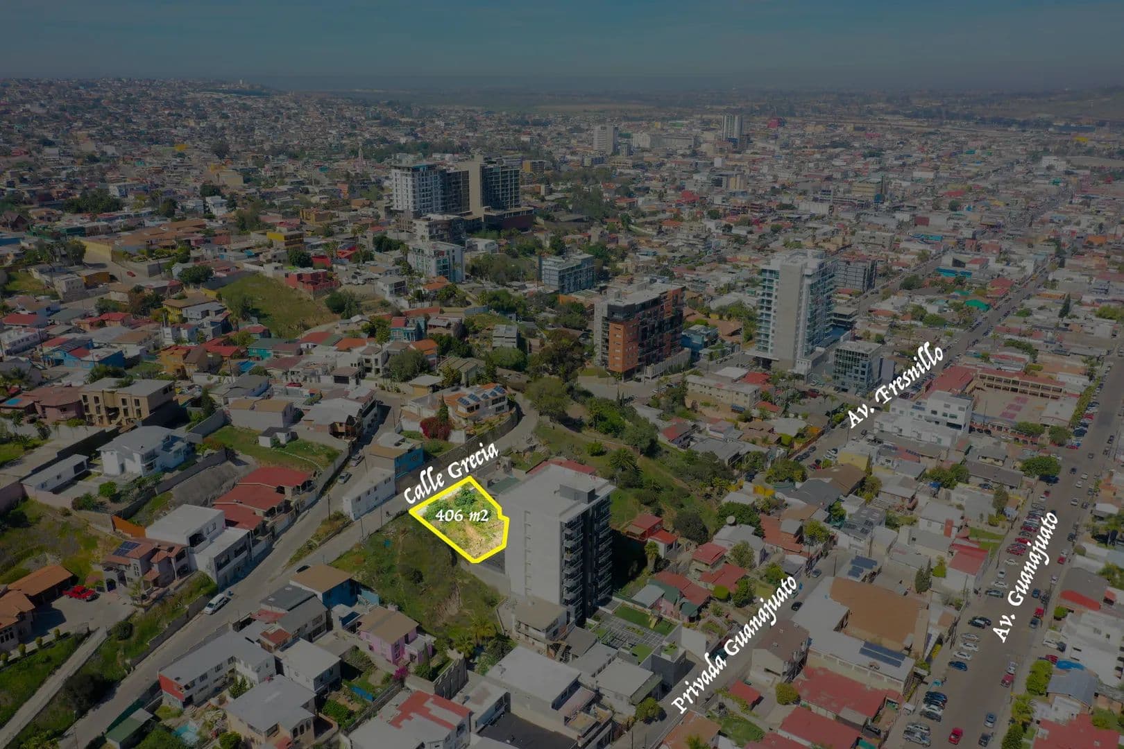 Terreno en venta 20 x 20 mts, descendente en Madero (Cacho), Tijuana, - land for sale