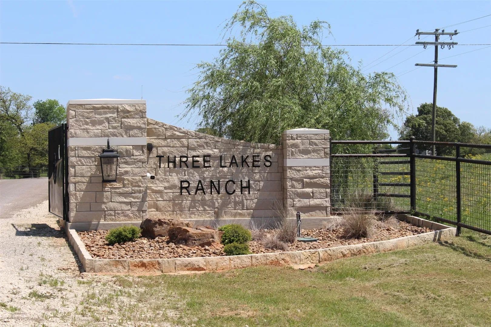 5.01 Acres of Land for Sale in Centerville, Texas - Centerville, Texas, 75833