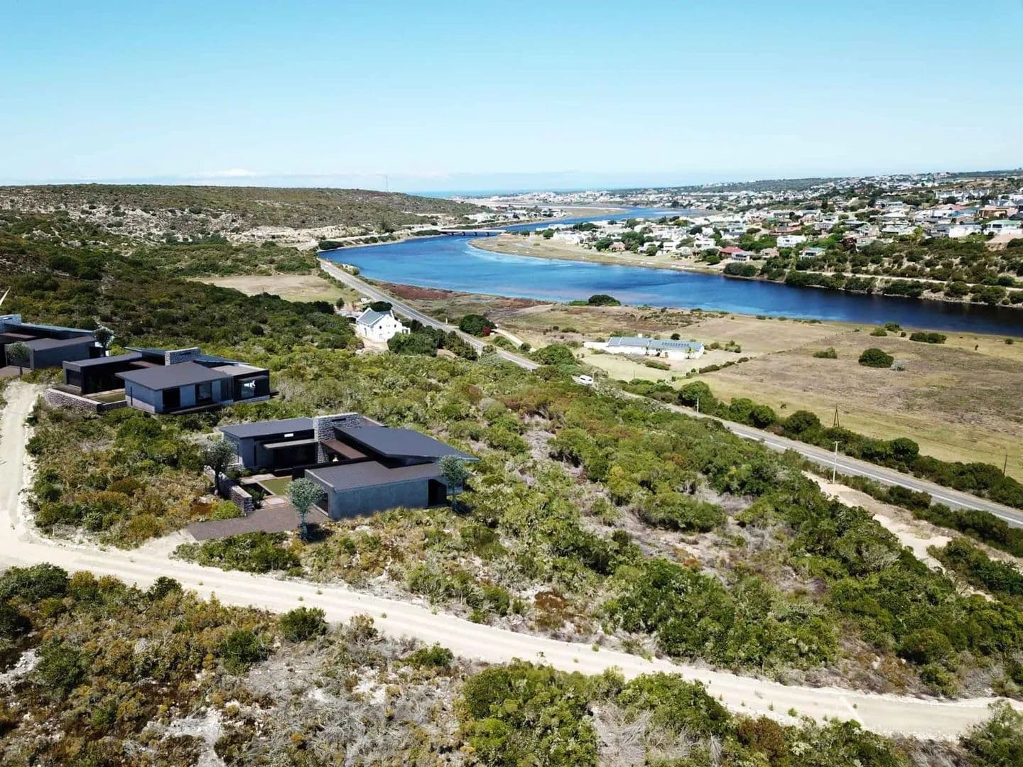 700 Acres of Land for Sale in Stilbaai, Western Cape - land for sale