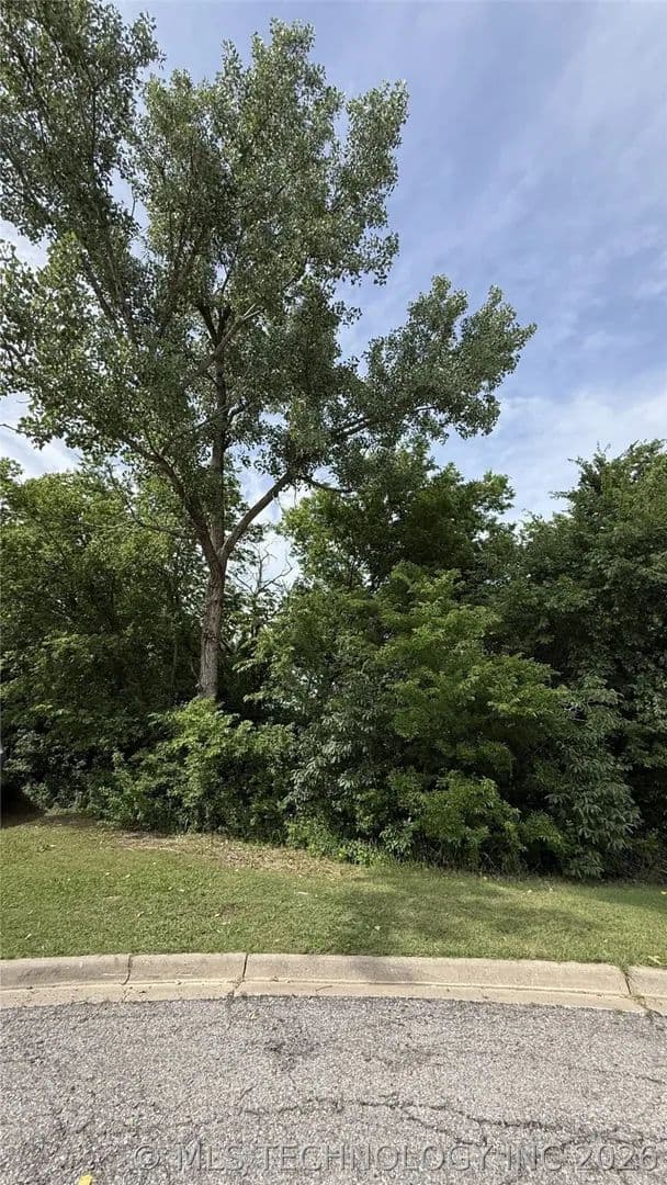 0.32 Acres of Land for Sale in Sand Springs, Oklahoma - Sand Springs, Oklahoma, 74063