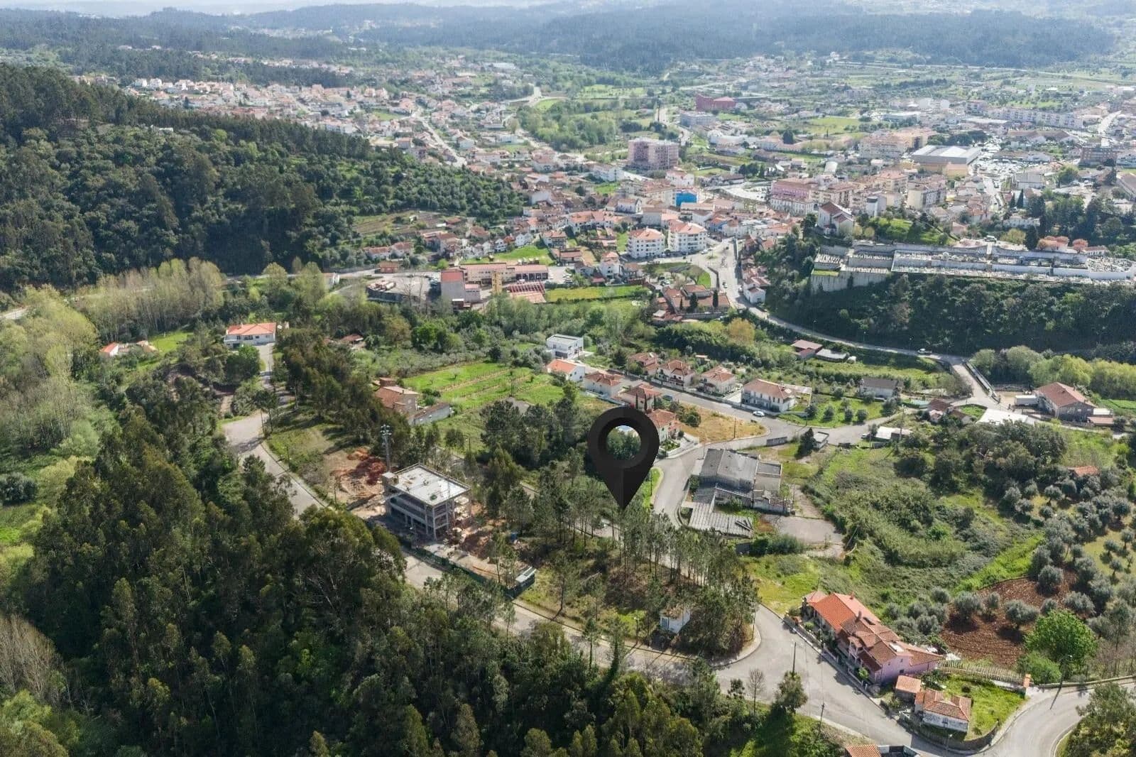 468.25 Acres of Land for Sale in Miranda do Corvo, Miranda do Corvo - land for sale