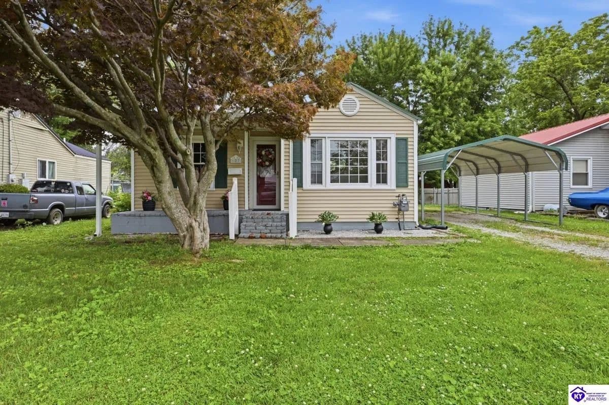 Property from 127 Underwood Avenue - KW - Hodgenville, Kentucky, 42748