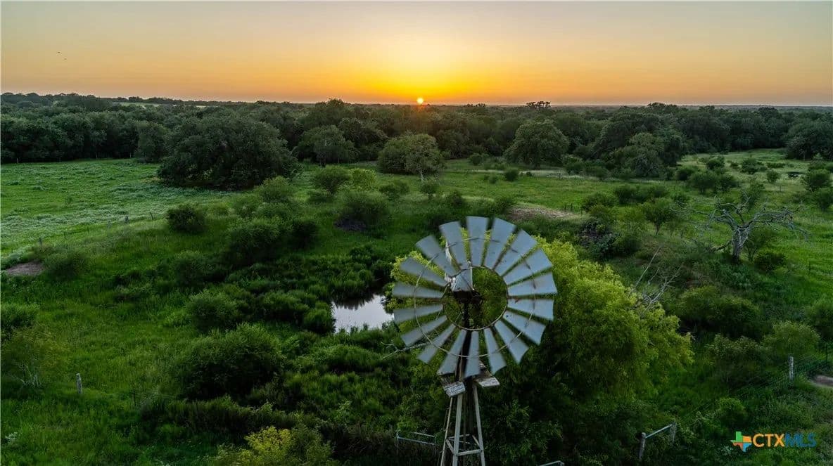 125.33 Acres of Land for Sale in Yorktown, TX - Yorktown, Texas, 78164