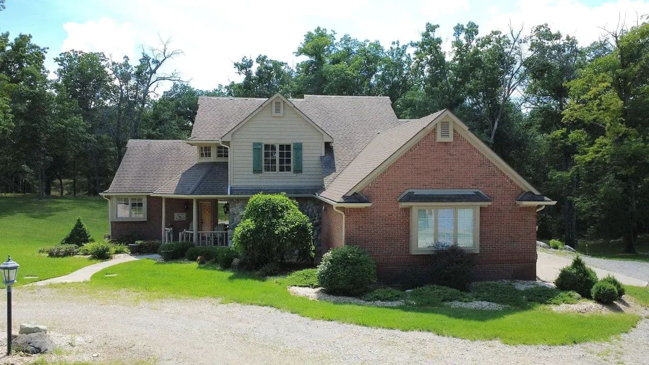 R & R Ranch / 167 +/- Acres / 10838 Broad Road, Lachine, MI 49753 / 5 bd, 3 full ba, 2 half ba, 4,132 +/- Sq Ft. - Lachine, Michigan, 49753
