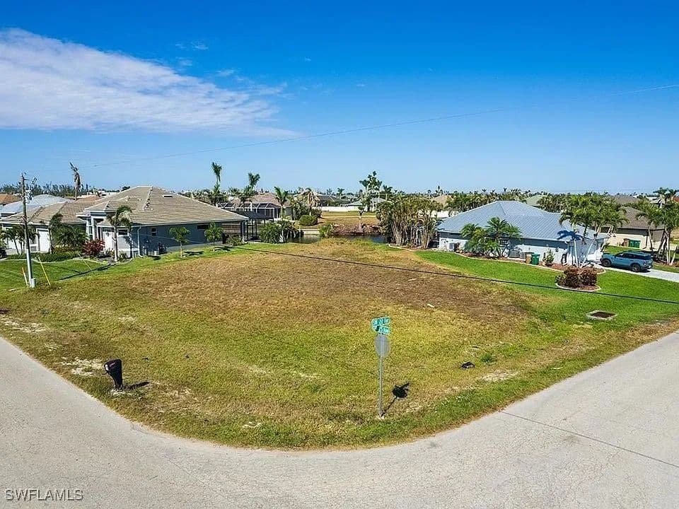 Lots & Land-Other in Cape Coral - Cape Coral, Florida, 33914