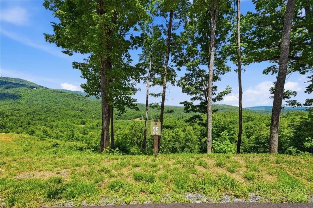 1.41 Acres of Land for Sale in Deep Gap, North Carolina - Deep Gap, North Carolina, 28618