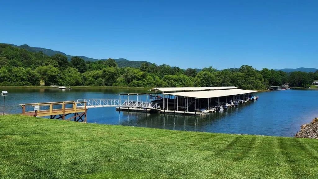 Property from M2 Admirals Point - KW - Hiawassee, Georgia, 30546