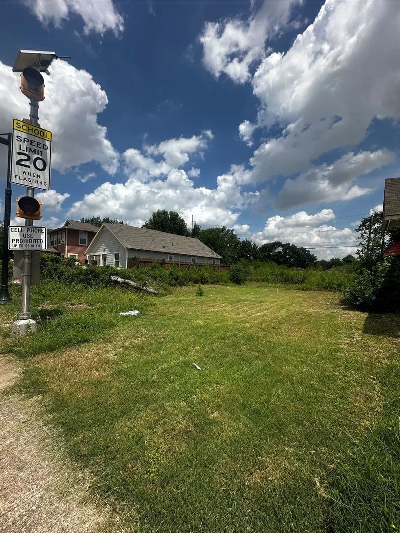 0.12 Acres of Land for Sale in Fort Worth, Texas - Fort Worth, Texas, 76104