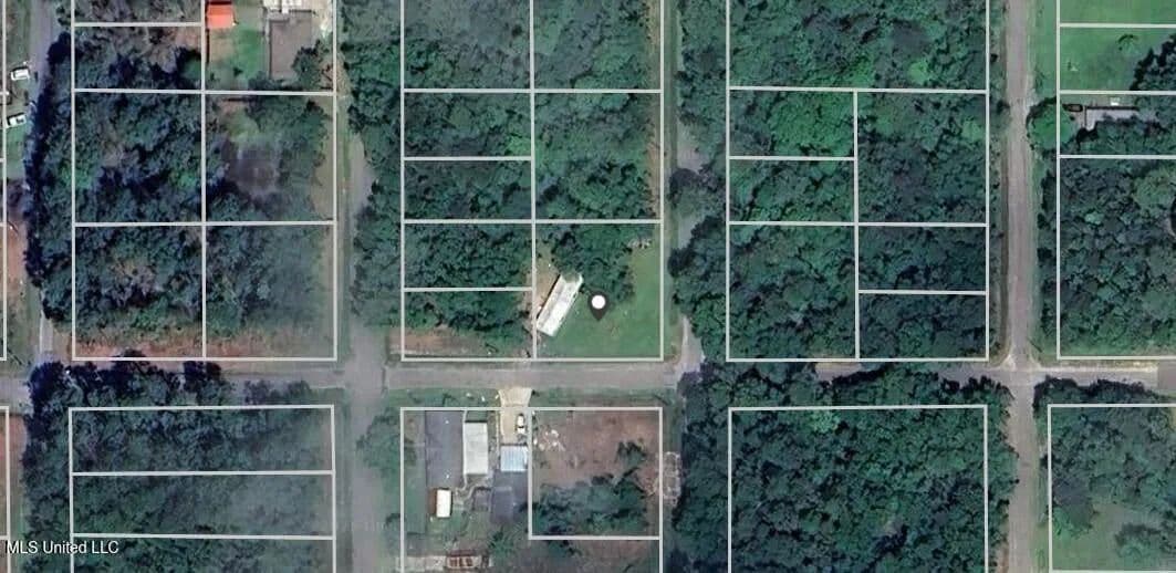 Lots & Land-Other in Bay Saint Louis - Bay Saint Louis, Mississippi, 39520