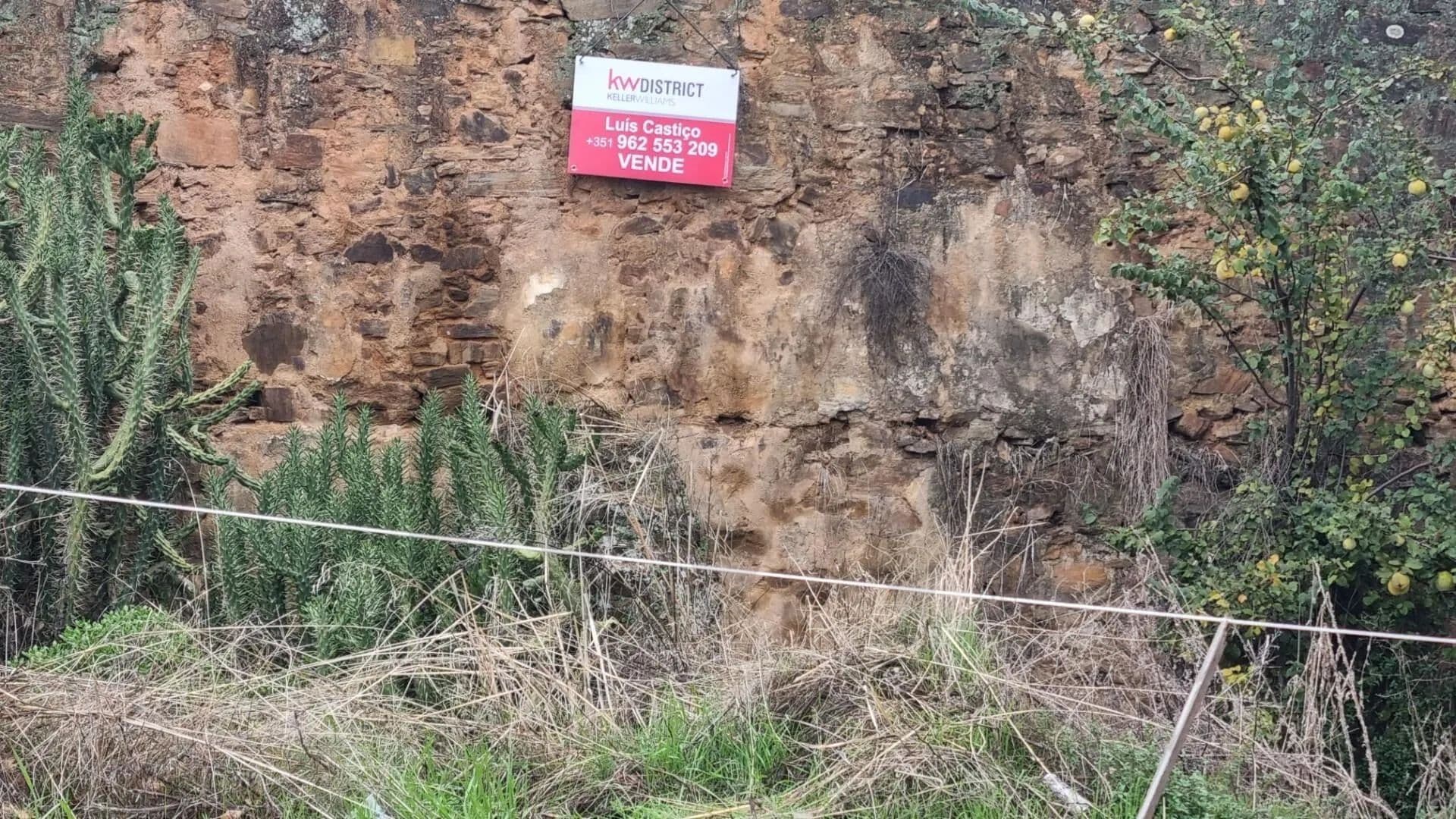 72 Acres of Land for Sale in Tortosendo, Covilhã - land for sale