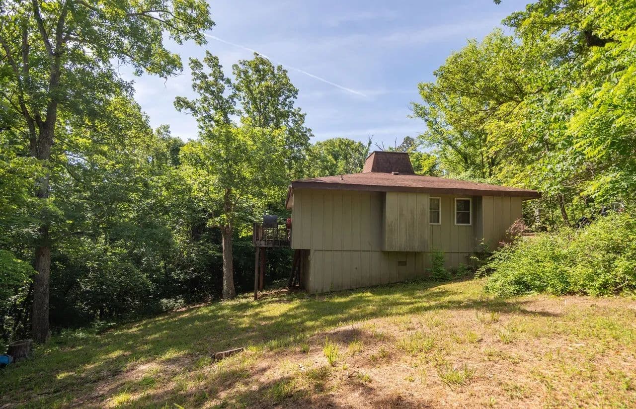 3-Bed Cabin in Desirable Neighborhood of Van Buren, MO - Van Buren, Missouri, 63965
