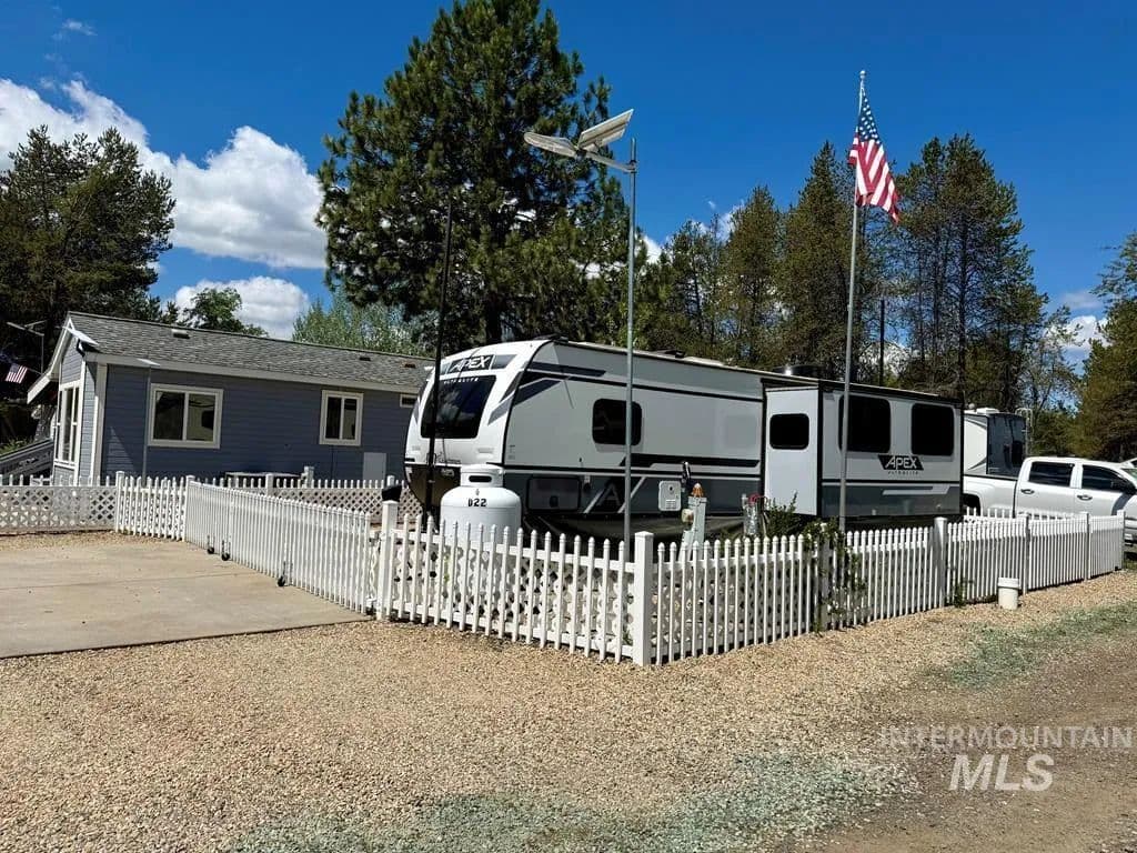 Property from 514 D22 Sawyer St. - KW - Cascade, Idaho, 83611