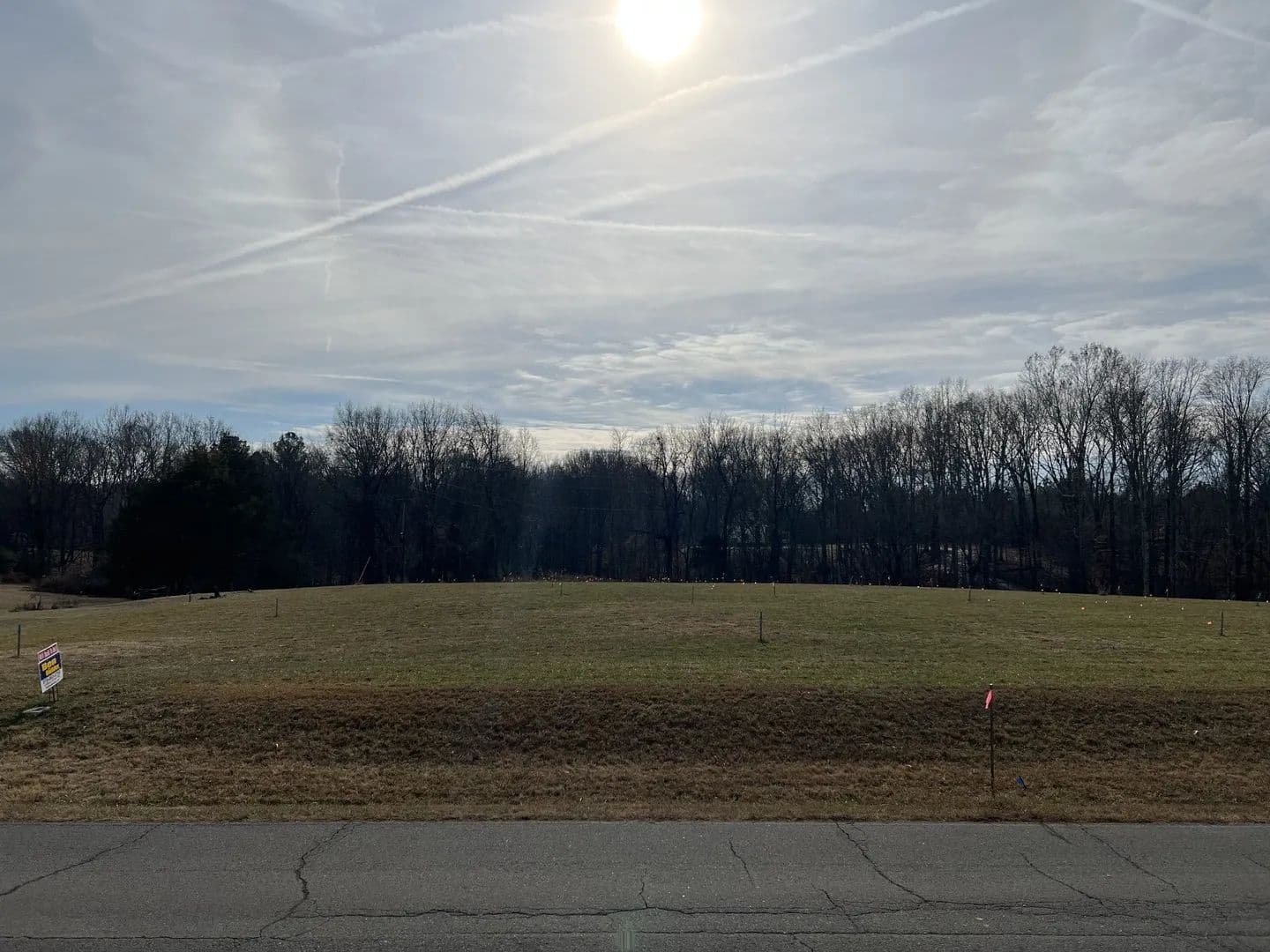 1.29 Acres of Land for Sale in Greenbrier, Tennessee - Greenbrier, Tennessee, 37073