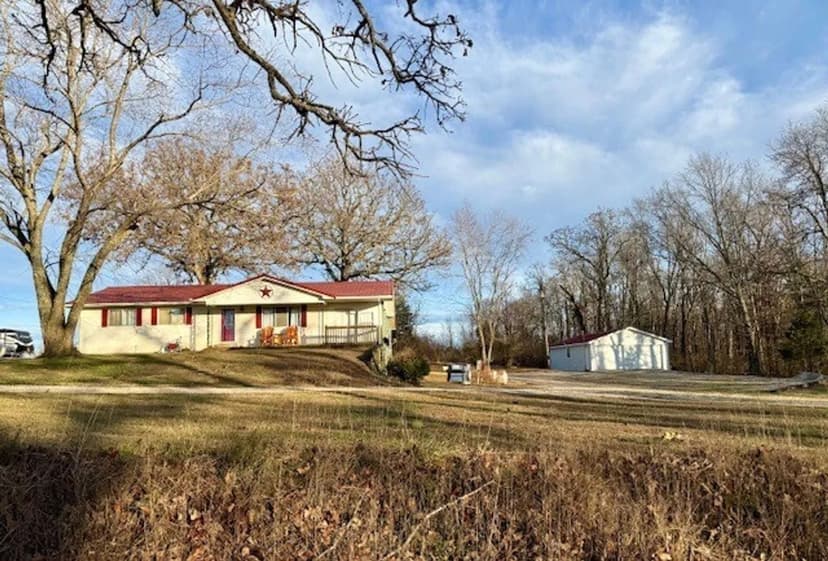 2.30 Acres, Fenced, Frost Free Hydrants, 3 Bed/3 Bath, Shop, Chicken House, RV Hookup