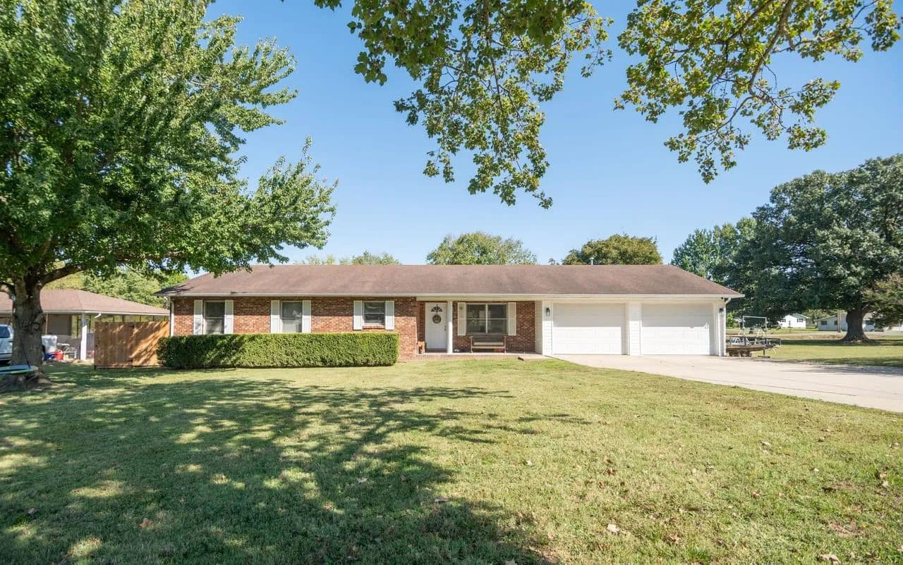 3 Bedroom Home in Bloomfield, Missouri - Bloomfield, Missouri, 63825