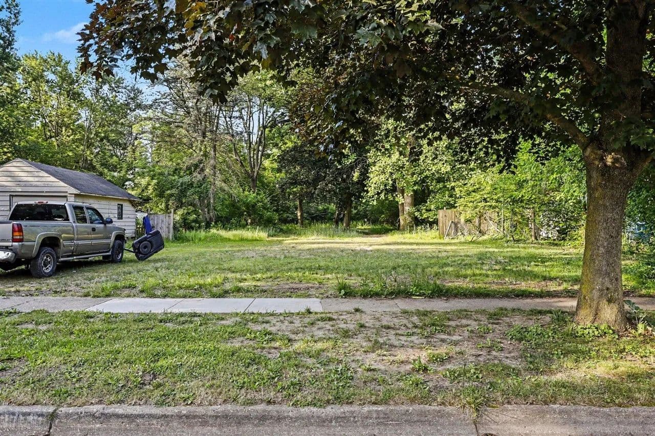 Property from 2302 Glendale - KW - Kalamazoo, Michigan, 49004