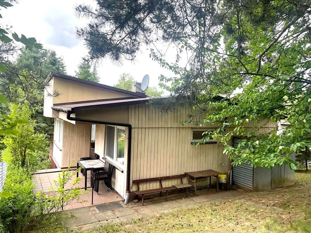 Działka z domem letniskowym - land for sale