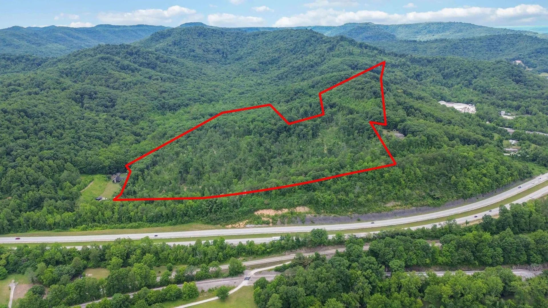 32.89 Acres of Land for Sale in Williamsburg, KY - Williamsburg, Kentucky, 40769
