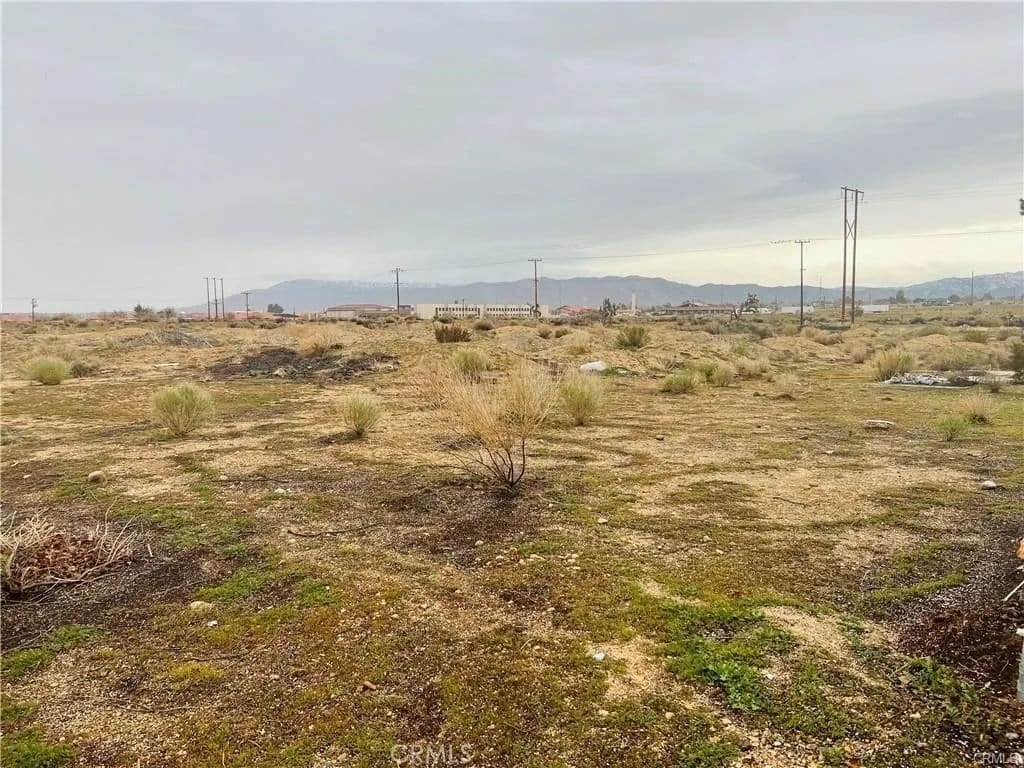1.25 Acres of Land for Sale in Victorville, California - Victorville, California, 92395