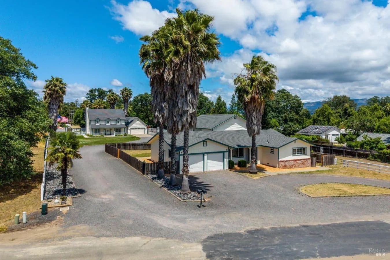 160 Gobalet - Ukiah, California, 95482