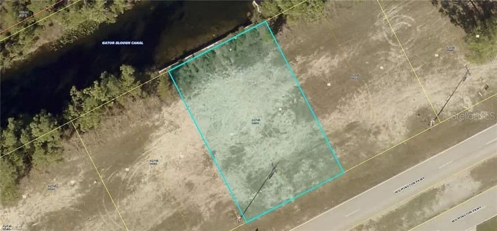 Property from 39 WILMINGTON PARKWAY - KW - Cape Coral, Florida, 33993