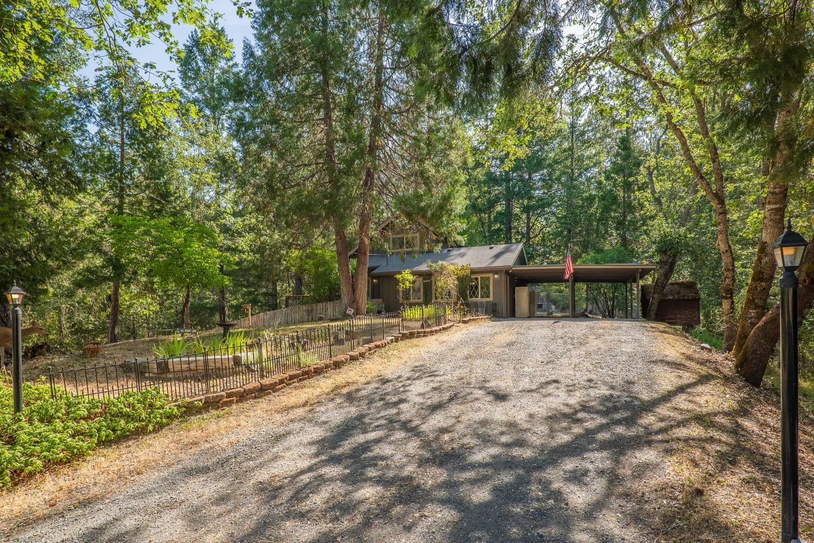 475 Penny Lane - Grants Pass, Oregon, 97527