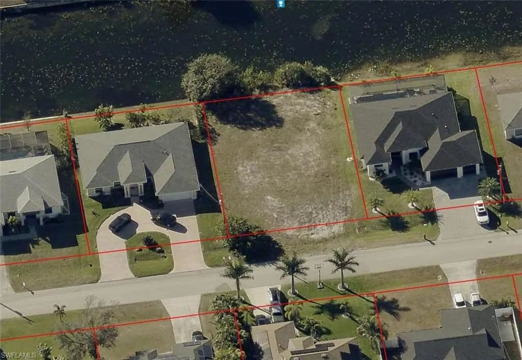 Property from 814 SW 31st TER - KW - Cape Coral, Florida, 33914