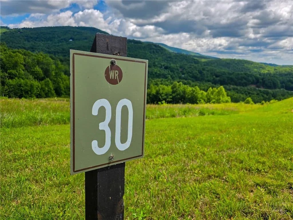 1.06 Acres of Land for Sale in Deep Gap, NC - Deep Gap, North Carolina, 28618