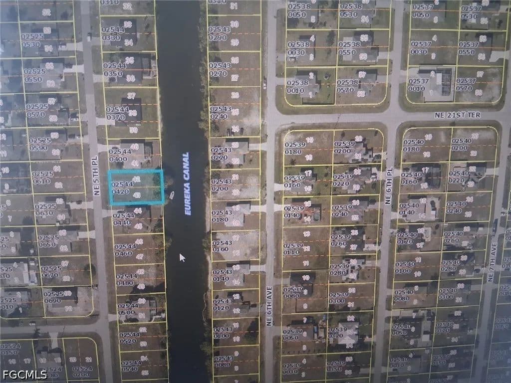 0.23 Acres of Land for Sale in Cape Coral, Florida - Cape Coral, Florida, 33909