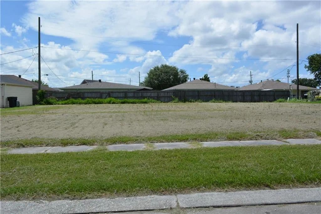 0.26 Acres of Land for Sale in Meraux, Louisiana - Meraux, Louisiana, 70075