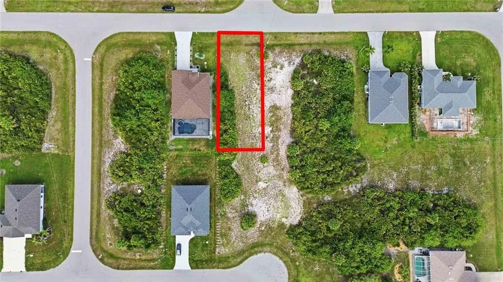 Vacant Land in Rotonda West - , Florida, 33947