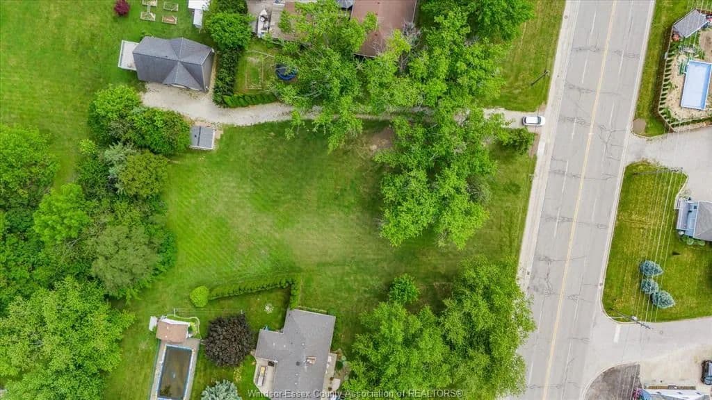 Property from 1109 FRONT PT1 Road North - KW - Canada