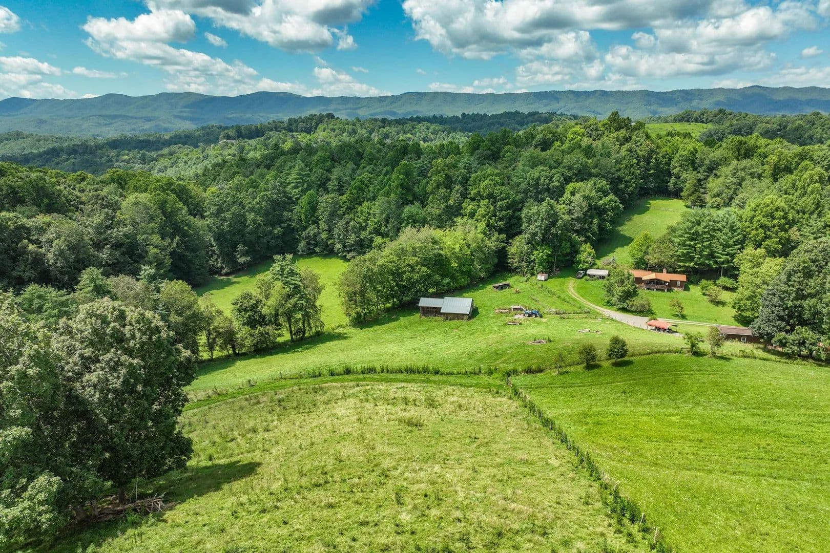 19.43 Acres of Land for Sale in Mountain City, TN - Mountain City, Tennessee, 37683