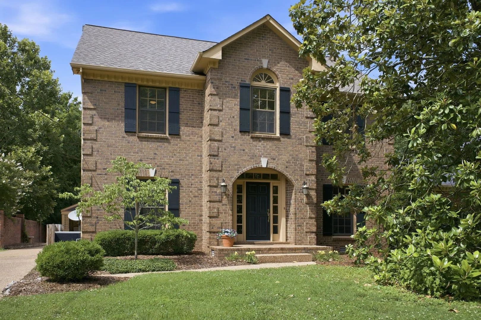 Property from 1464 Tyne Blvd - KW - Nashville, Tennessee, 37215