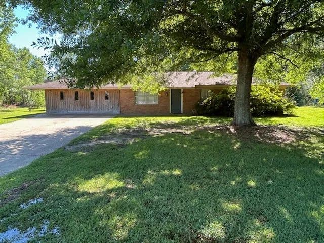 1119 Willis Cotton Rd | Summit, MS - Summit, Mississippi, 39666