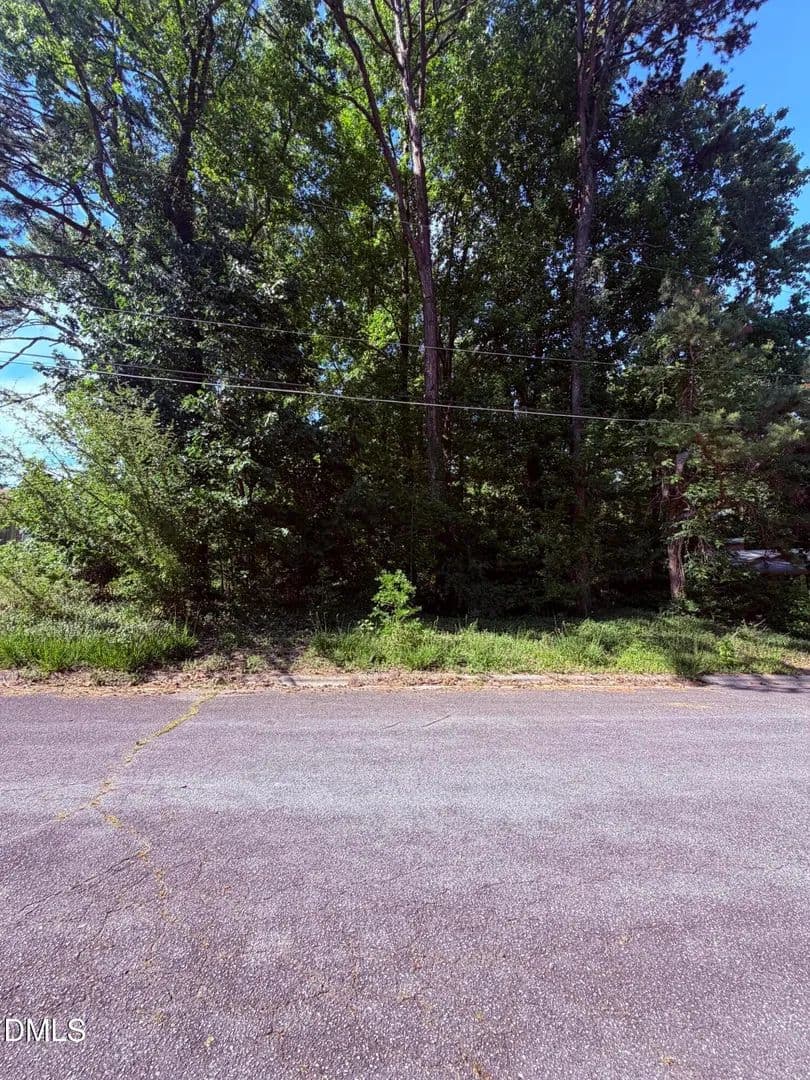 0.26 Acres of Land for Sale in Greensboro, North Carolina - Greensboro, North Carolina, 27406