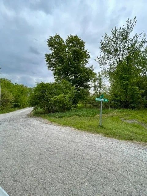 Property from 22839 Woodlawn Avenue - KW - land for sale