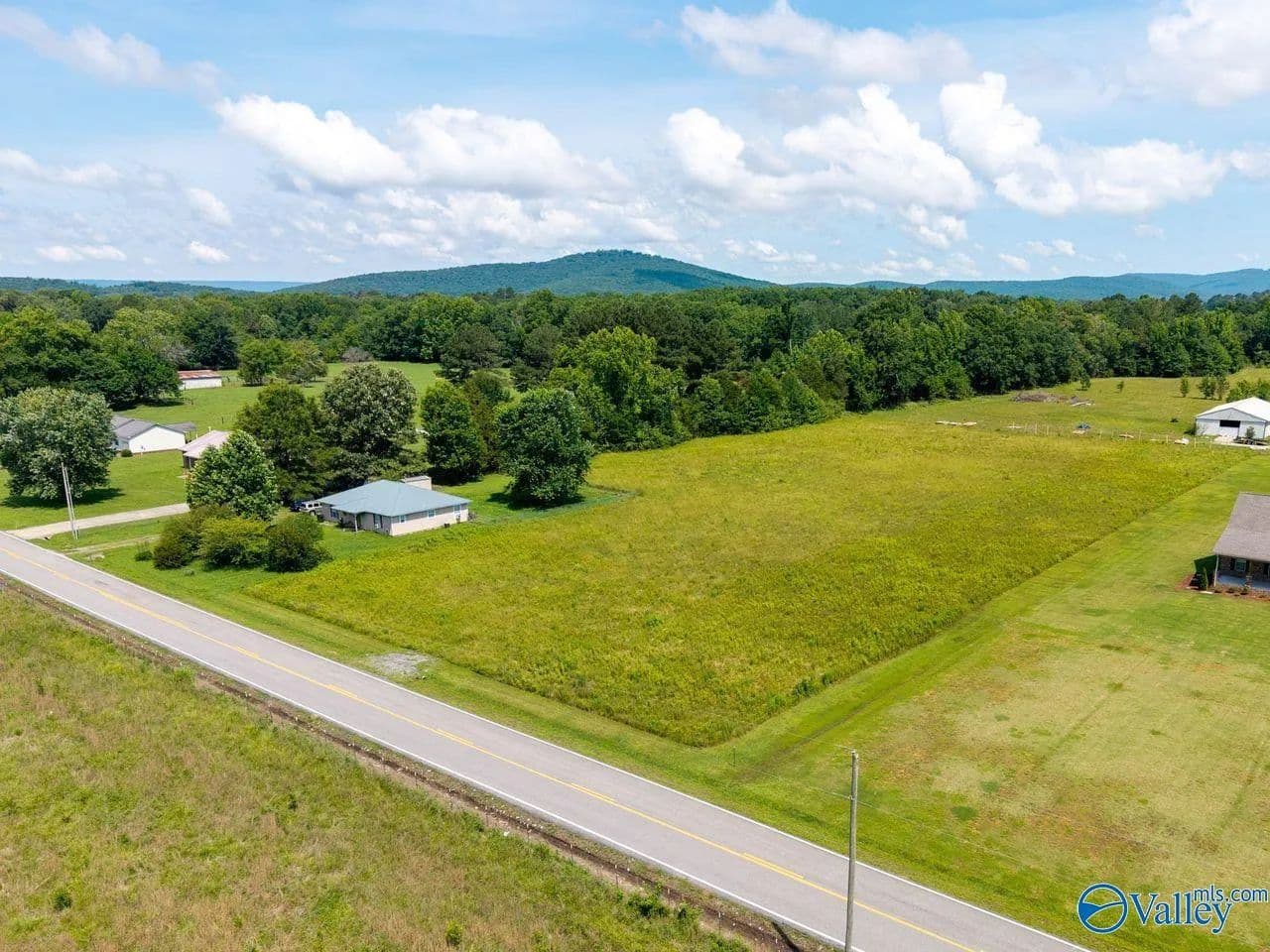 2.9 Acres of Land for Sale in New Hope, Alabama - New Hope, Alabama, 35760