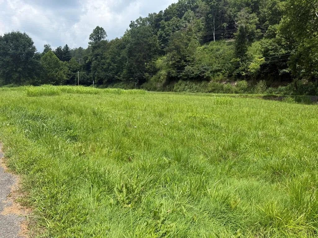 Lots & Land-Other in Salyersville - Salyersville, Kentucky, 41465