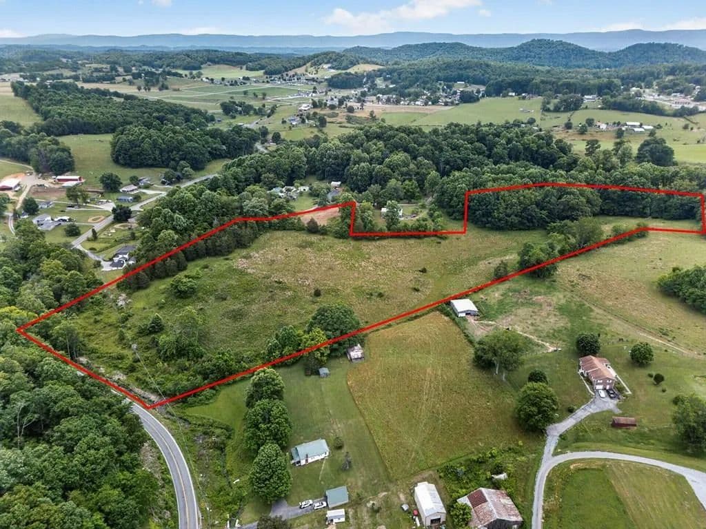 14.08 Acres of Land for Sale in Bristol, VA - Bristol, Virginia, 24202