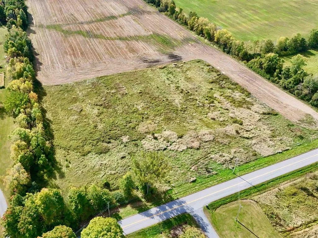 Land -Single Family Acreage in South Hero - South Hero, Vermont, 5486