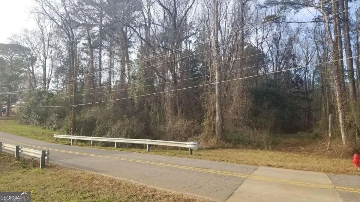12.54 Acres of Land for Sale in Thomaston, Georgia - Thomaston, Georgia, 30286