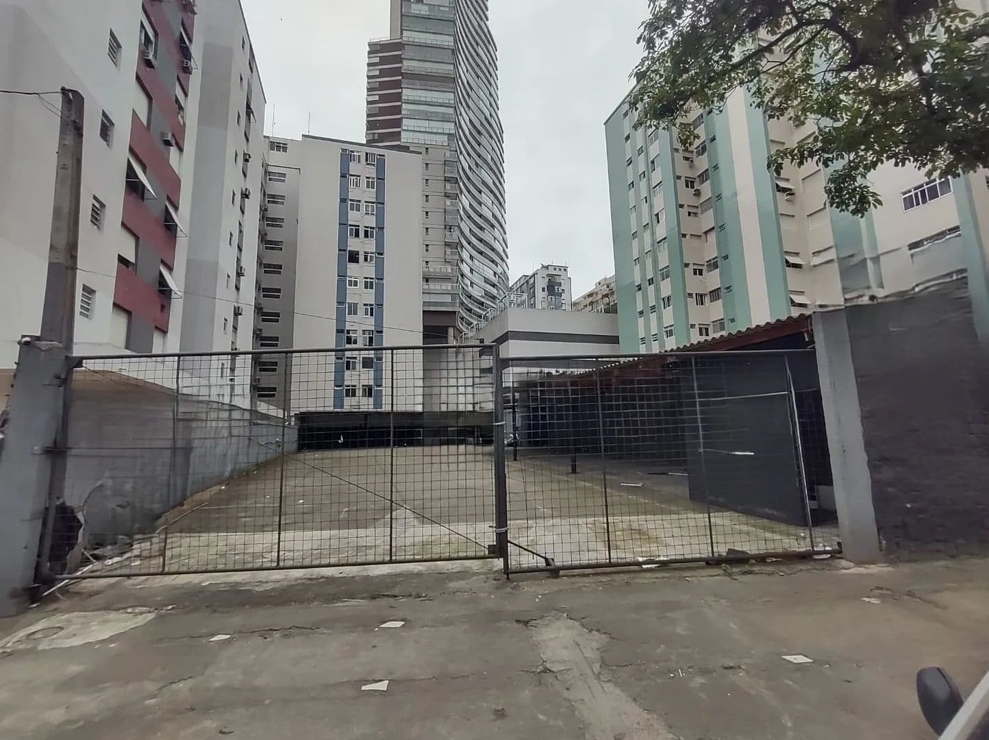 Terreno extremamente comercial em Santos - land for sale